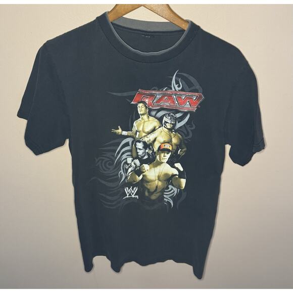 World Wrestling Entertainment Hybrid Tees Short Sleeve T-shirt Size Large WWE - Picture 1 of 2